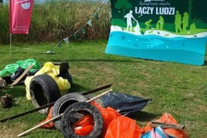 Sprzątanie jeziora kierskiego